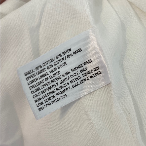 a new day White Sweetheart Cotton Midi Dress with Short Sleeves & Pockets - Picture 11 of 11